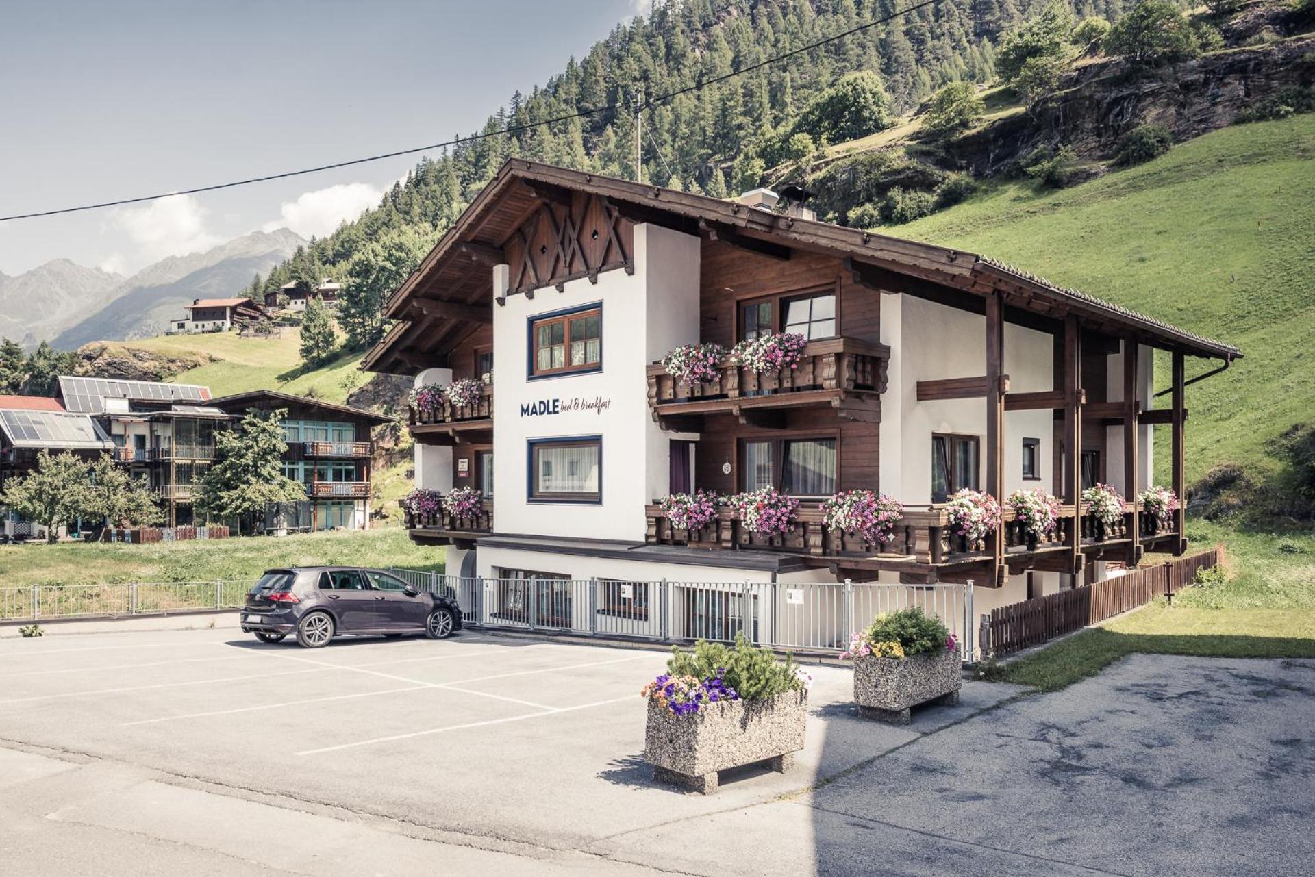 Madle - B&B Sölden Exteriér fotografie